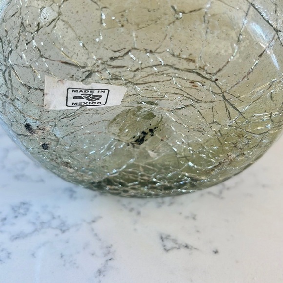 Medium Clear Glass Apple Figurine - Picture 9 of 16